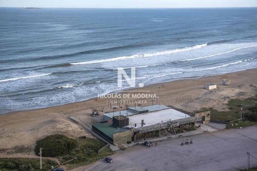 Espectacular departamento frente al mar en venta,