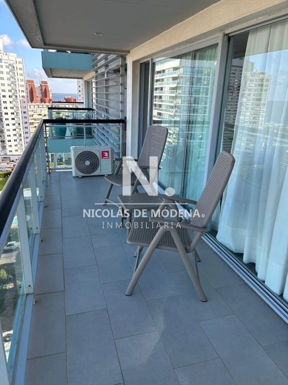 Departamento de 2 dormitorios en venta, Punta del