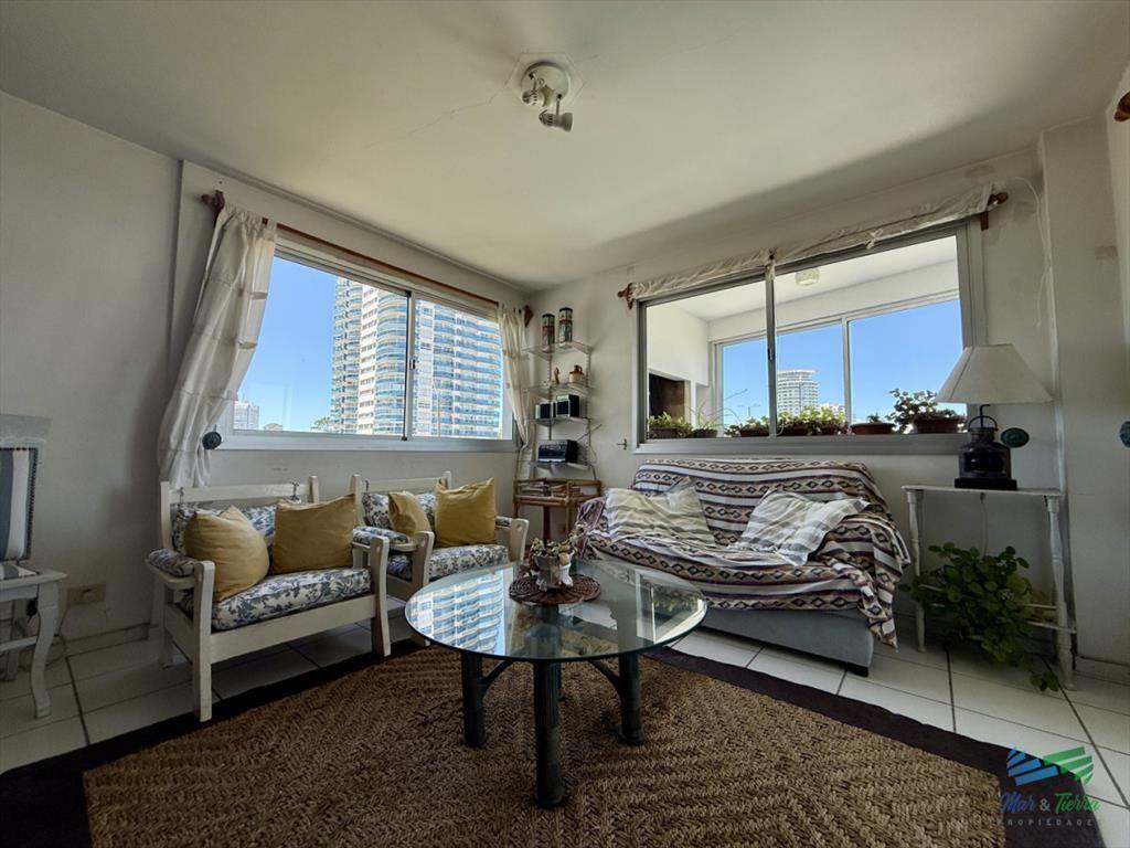En venta apartamento 3 dormitorios en playa cerca