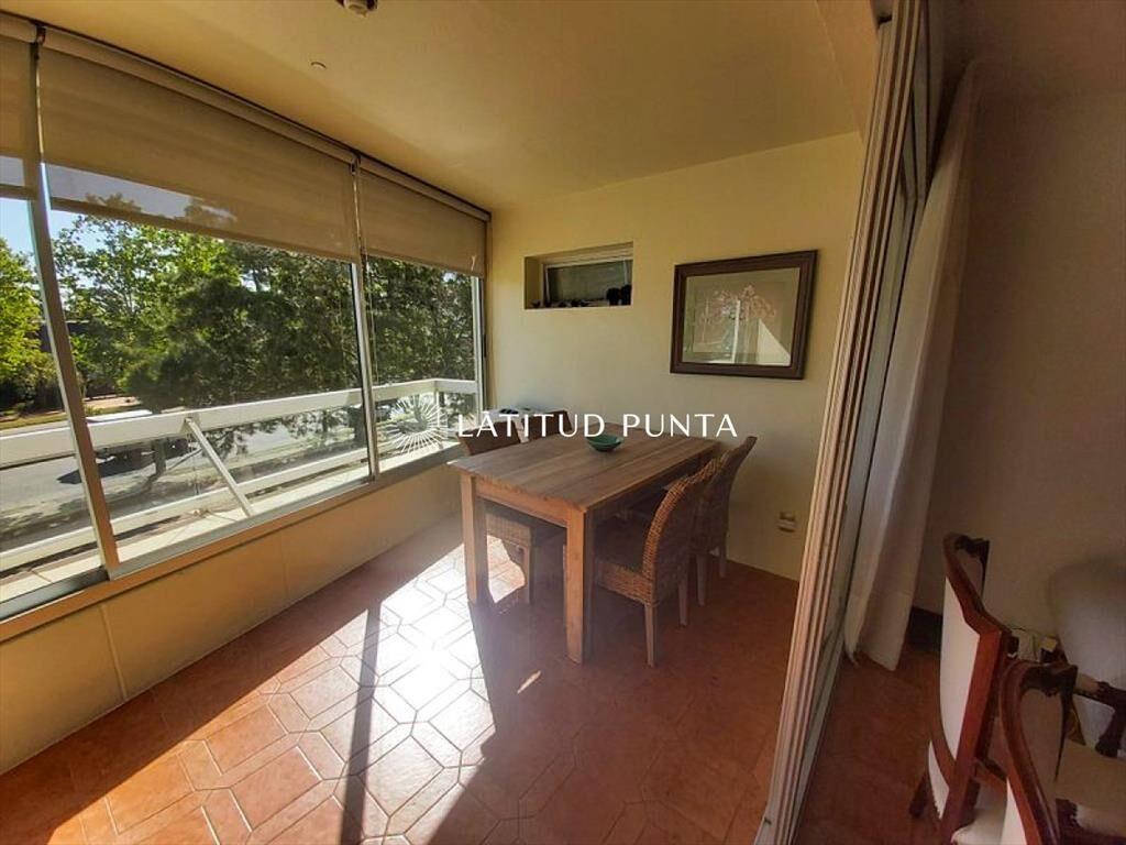 Apartamento en Roosevelt, 3 dormitorios más