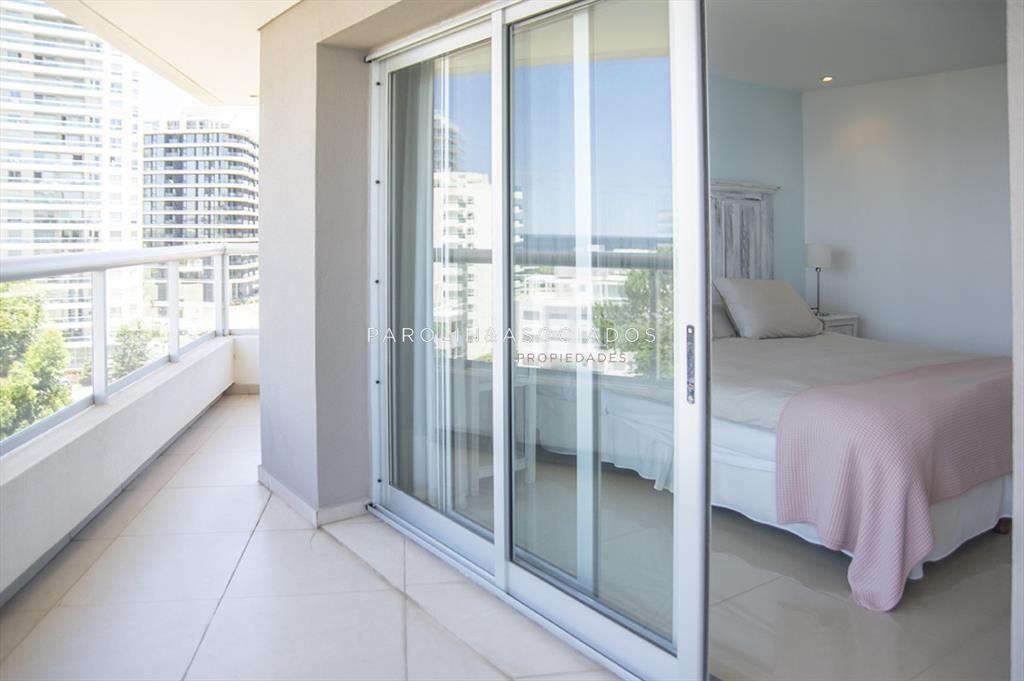 Apartamento de 3 dormitorios en Brava Biarritz,