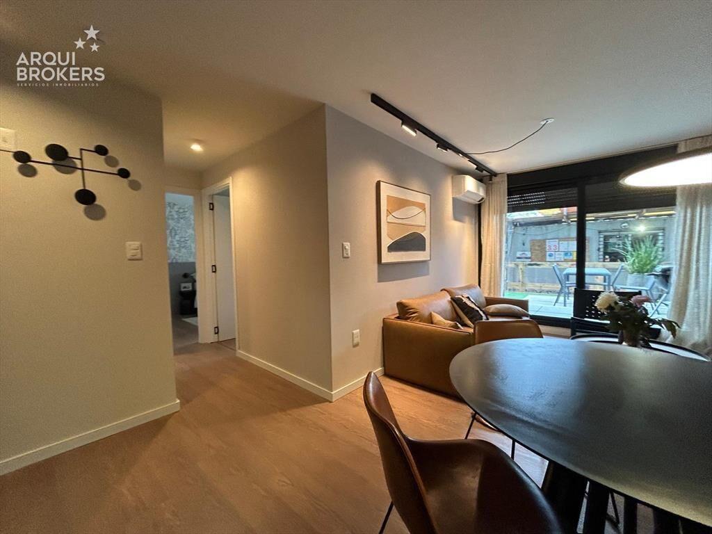 Apartamento de dos dormitorios en venta en Buceo - 504
