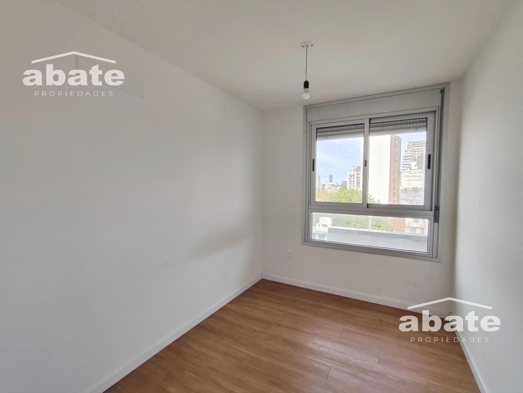 Venta Apartamento 3 dormitorios. Piso 5. Luminoso. Con rent
