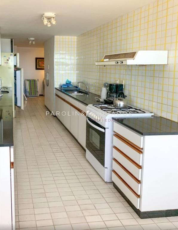 Apartamento de 3 dormitorios en Tiburón l Playa