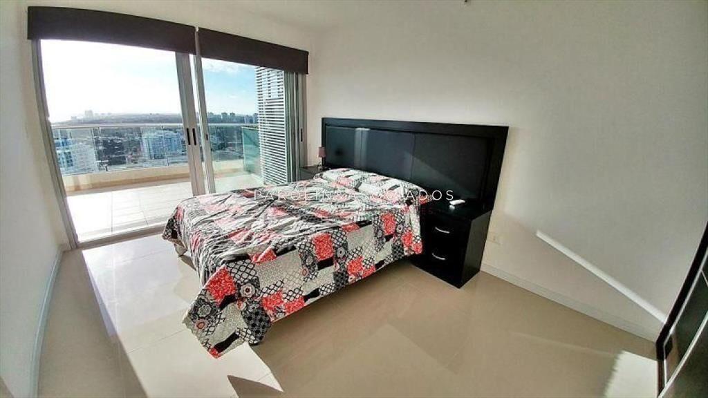 Apartamento en venta en Icon Brava tower, Punta