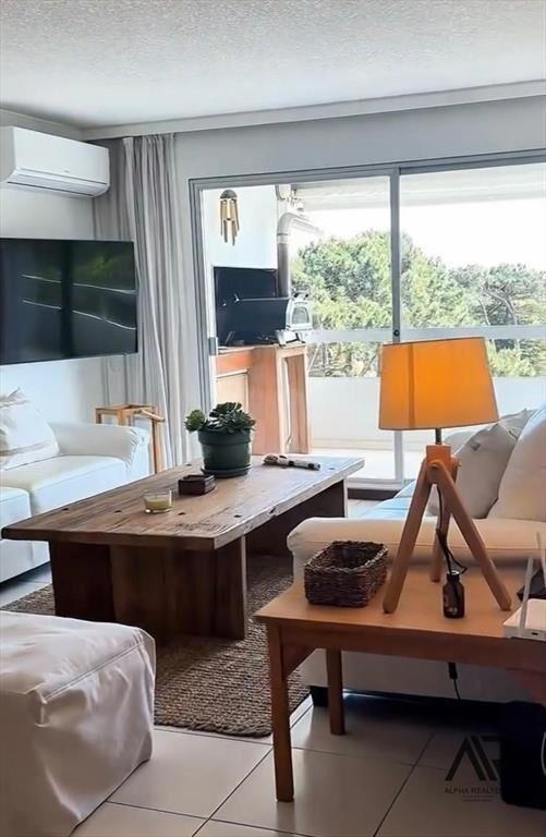 Apartamento en alquiler temporario c/ cochera en Cantegril