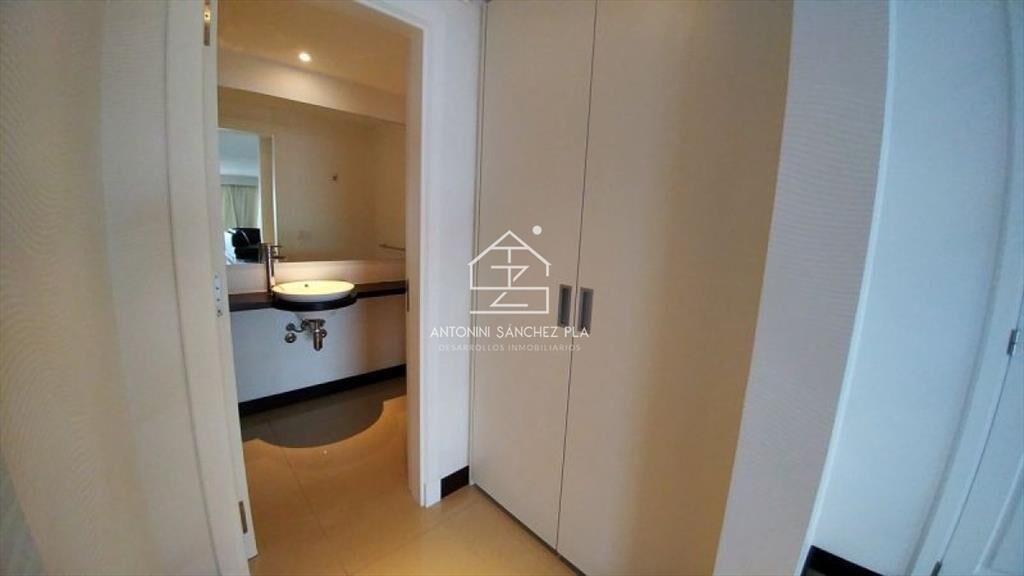 Exclusivo departamento en venta Playa Brava 4 -