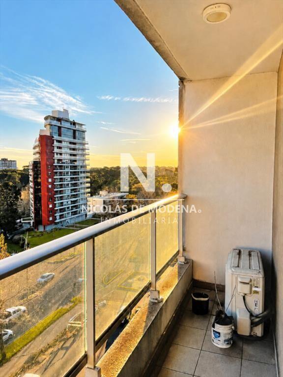 En venta apartamento de 3 dormitorios en Punta