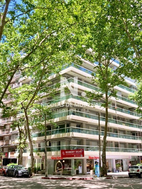 Departamento de 1 dormitorio en venta con gg en Pocitos