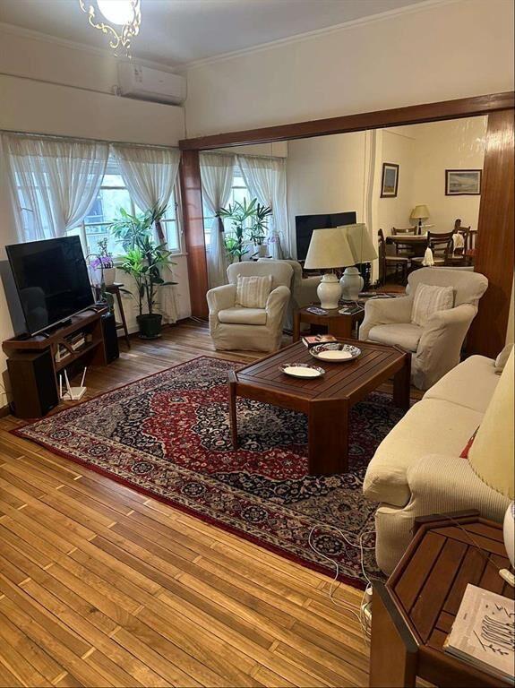 Muy buen apartamento de tres dorm y servicio completo en C