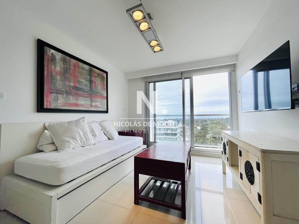 Venta de moderno departamento en zona Roosevelt