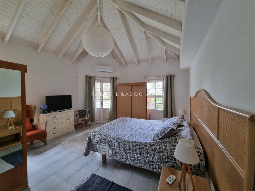 Casa en venta en La Barra a 3 cuadras de la Punta
