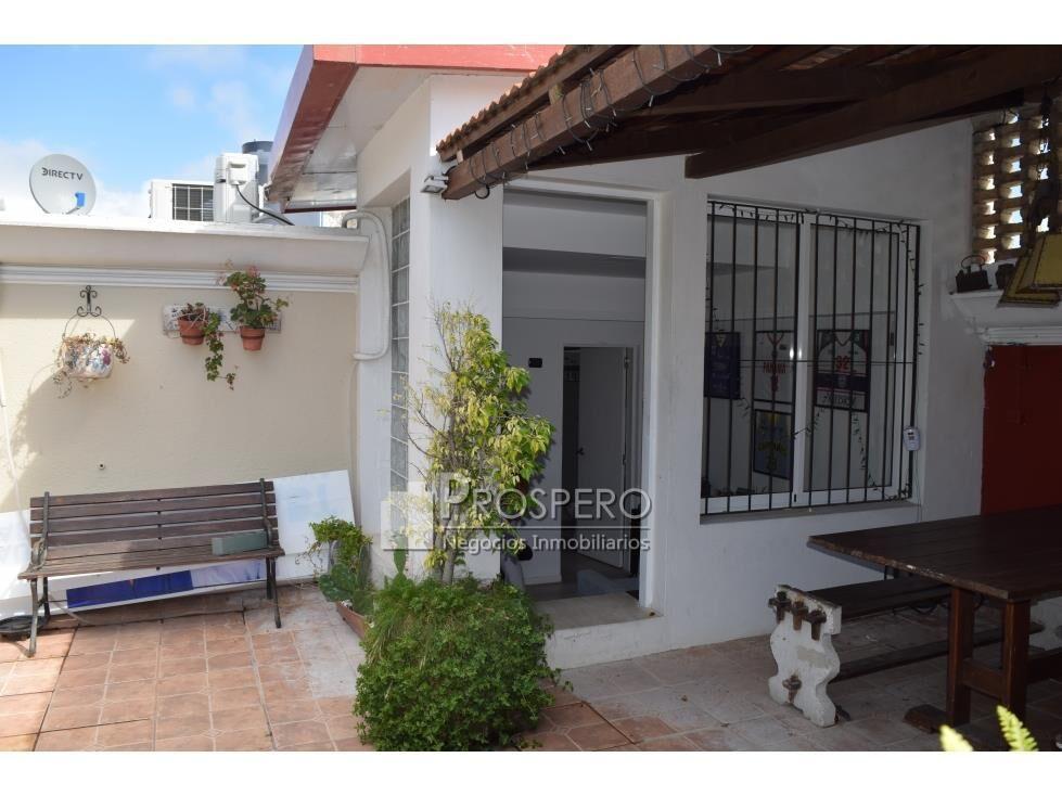 594/p venta casa 4 dorm,2 Plantas,jardin,coch.terraza Parqu
