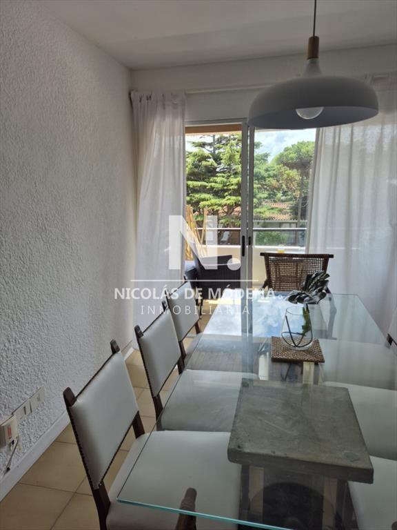 Vende en Aidy Grill, Apartamento de 3 dormitorios.