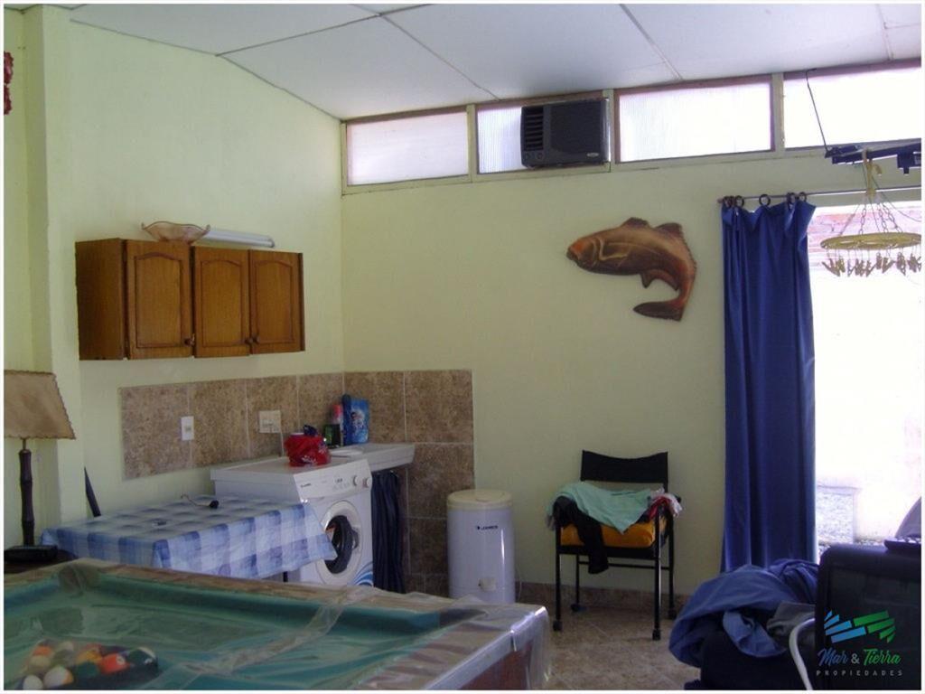 Se alquila casa de 3 dormitorios con piscina en