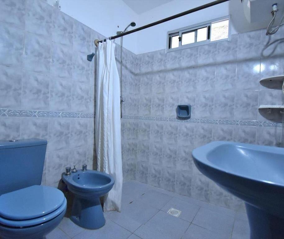 CASA CON LOCAL EN VENTA EN LOS PINOS