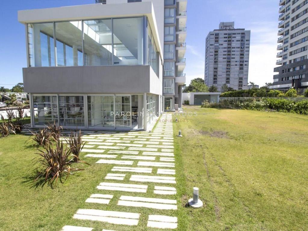 Apartamento de 2 dormitorios en venta en Bellagio