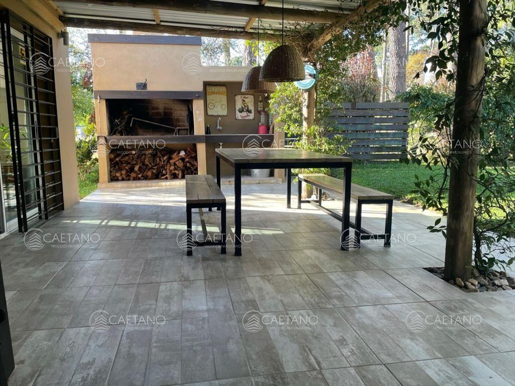 Hermosa casa en venta en Burnett