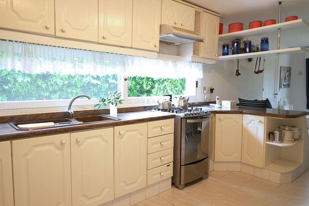 HERMOSA CASA DE 4 DORMITORIOS A LA VENTA.