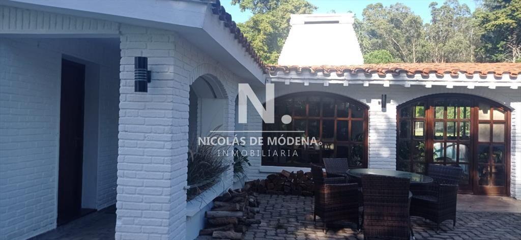 Vende Chacra amplio, con casa de 3 dormitorios en
