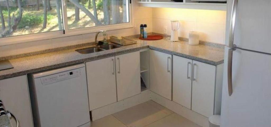 CASA EN VENTA DE 6 DORMITORIOS EN LA BARRA