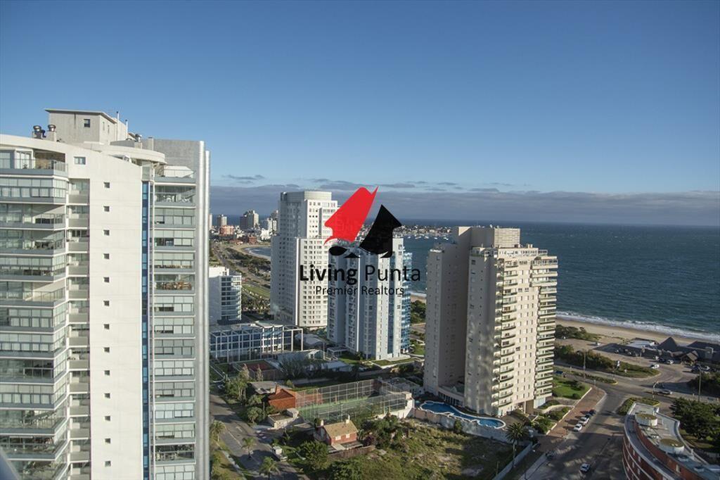 Oportunidad en playa mansa, finamente decorado.