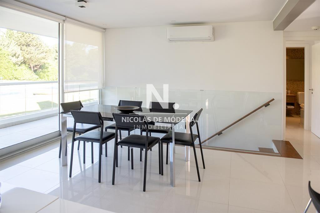 Departamento en venta en torre de categoría