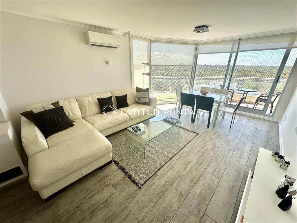 Pent House duplex en torre de categoria con