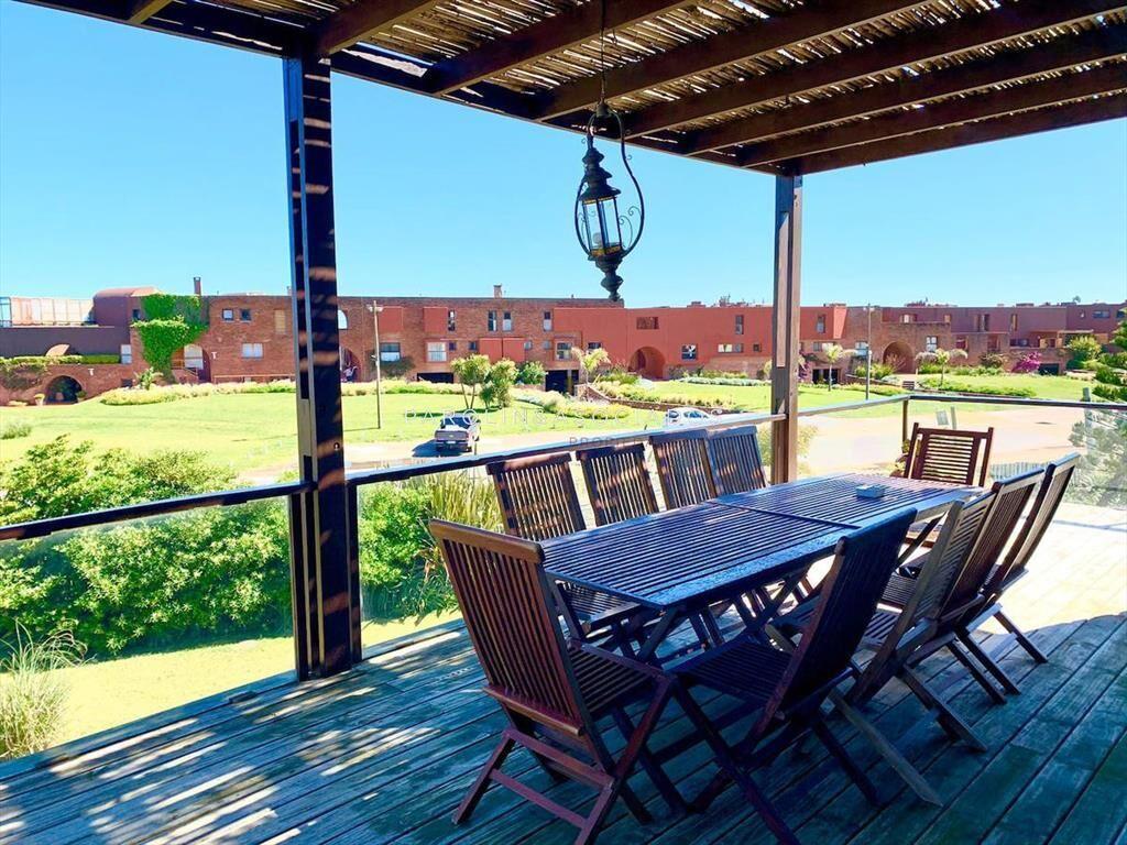 Casa en venta de 3 dormitorios en Manantiales,