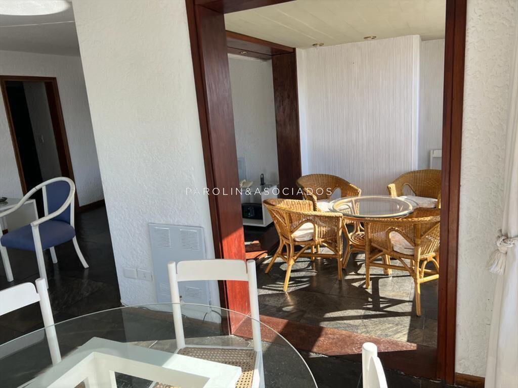 Apartamento en venta de 3 dormitorios en parada 2