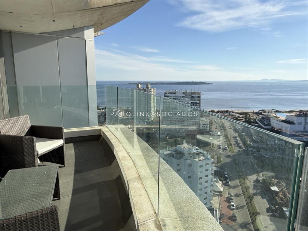 OPORTUNIDAD APARTAMENTO 2 DORMITORIOS EN TORRE DE
