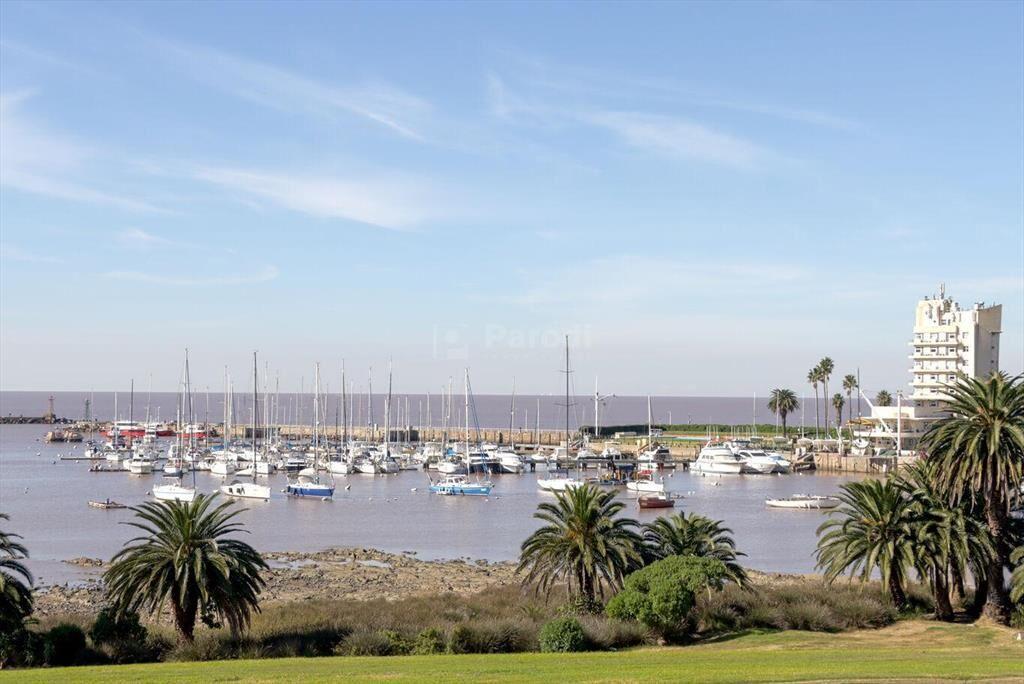 PARODI VENTA APARTAMENTO PUERTO DE BUCEO 4 DORMITORIOS REC