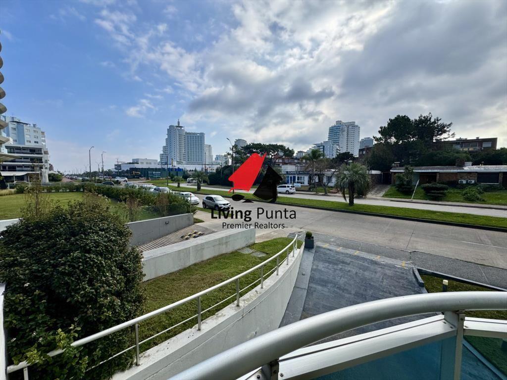 Hermosa unidad en venta a pasos del mar