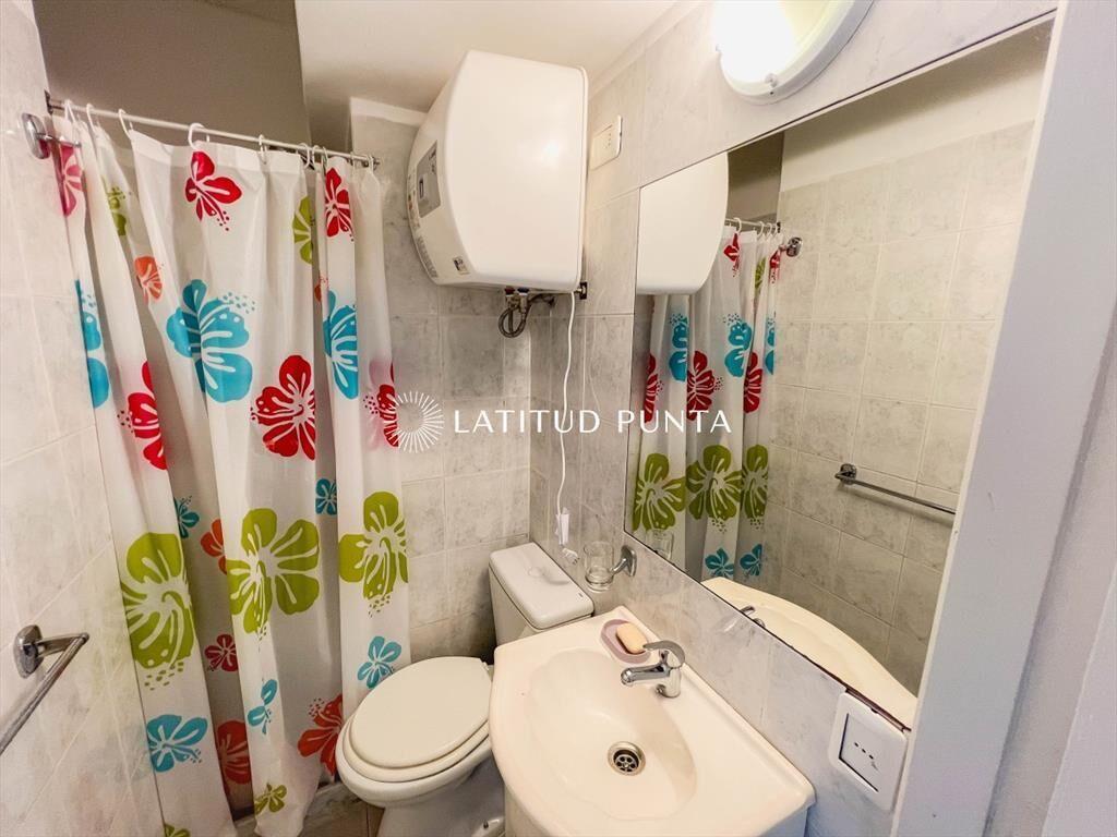 Península, apartamento en piso alto con vista al