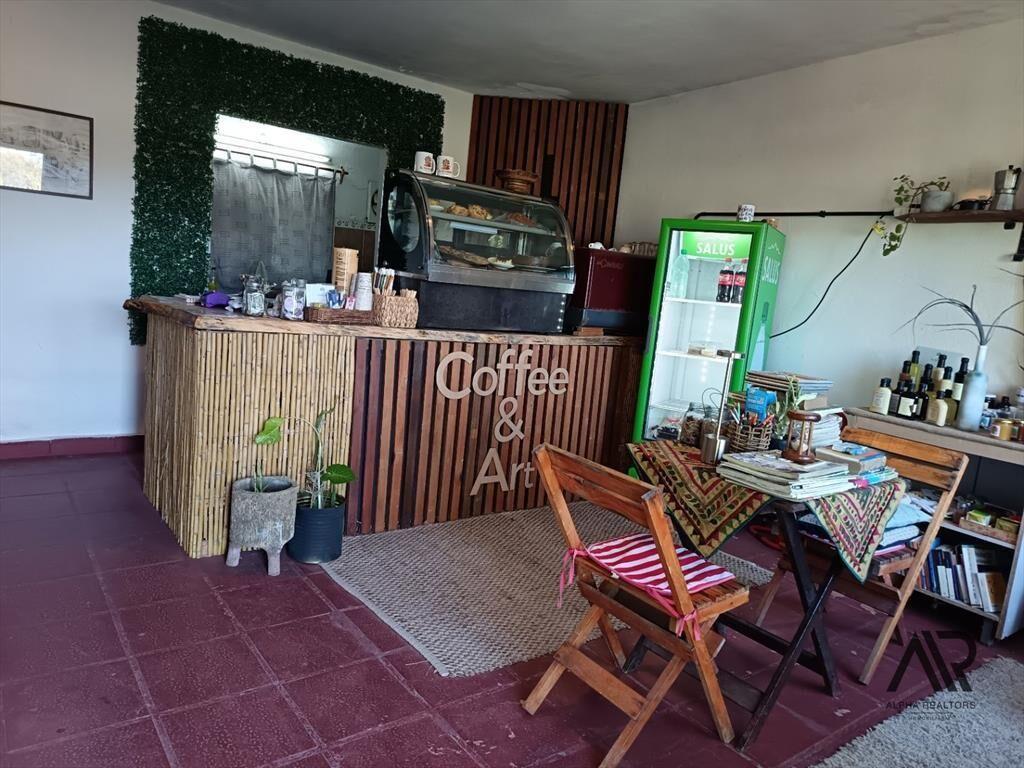 Casa en venta c/ cochera en La Capuera