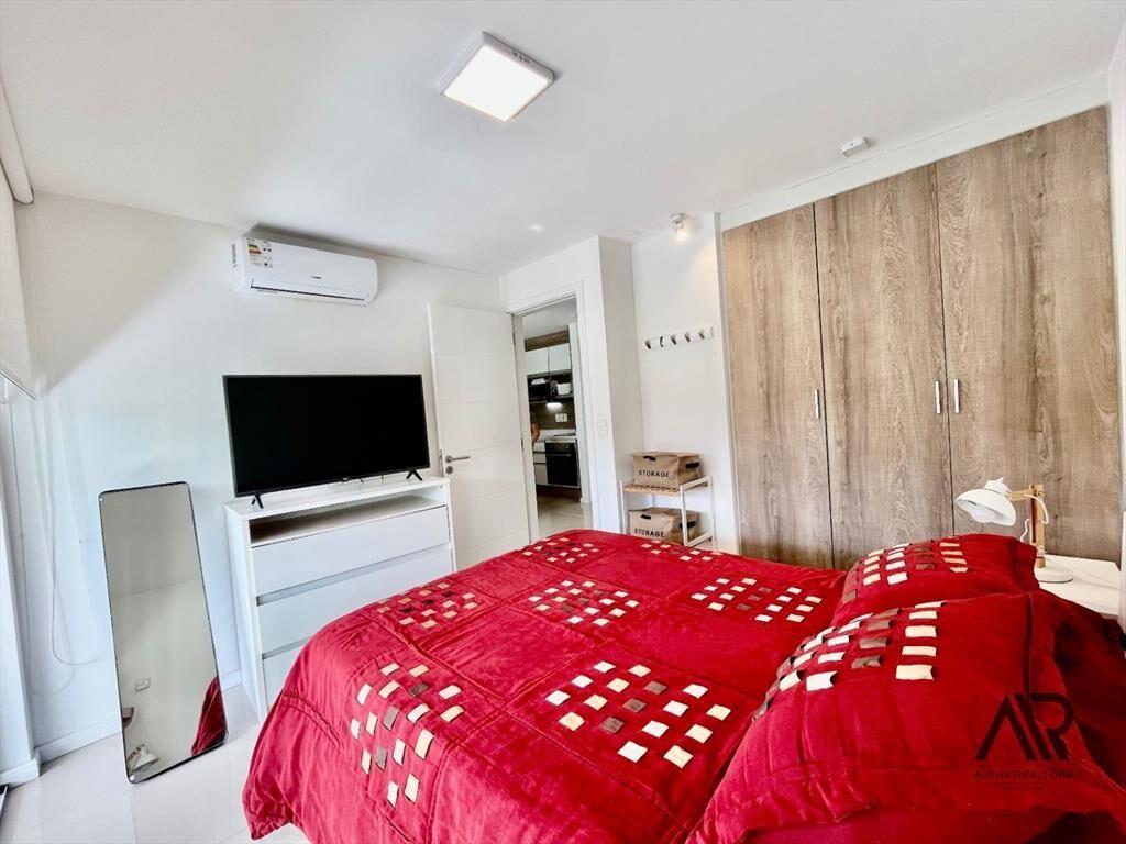 Apartamento en venta c/ cochera en Playa Mansa