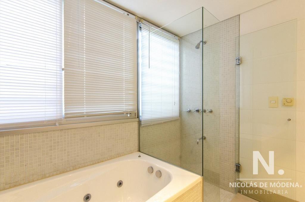 Apartamento Tres Dormitorios en Aqluiler Playa Brava