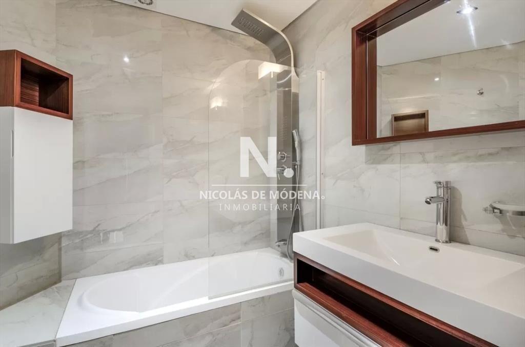 Impecable departamento, comodo e iluminado.