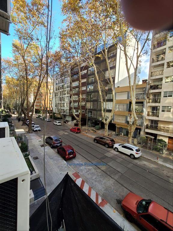 Venta apartamento 2 cuadras de la Rambla de Pocitos!!