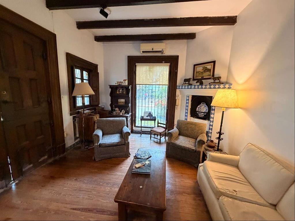 Venta o Alquiler local u oficina 6 ambientes Carrasco Sur