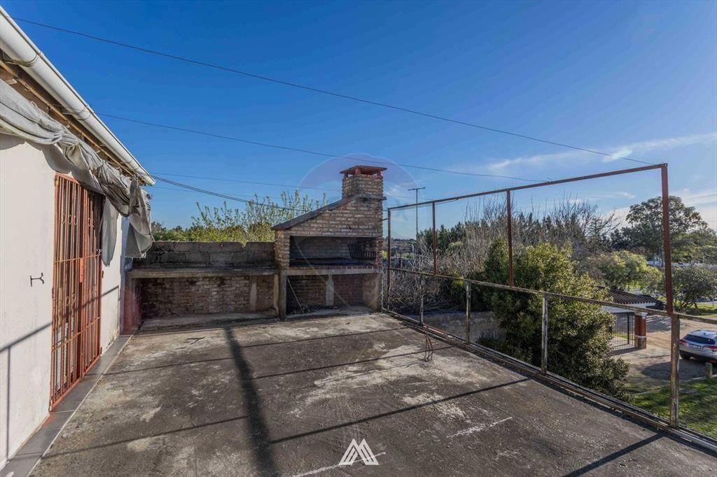 VENTA 2 CASAS, APTO Y LOCAL EN CANELÓN CHICO