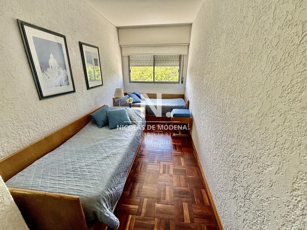 En venta apartamento de 2 dormitorios en Mansa