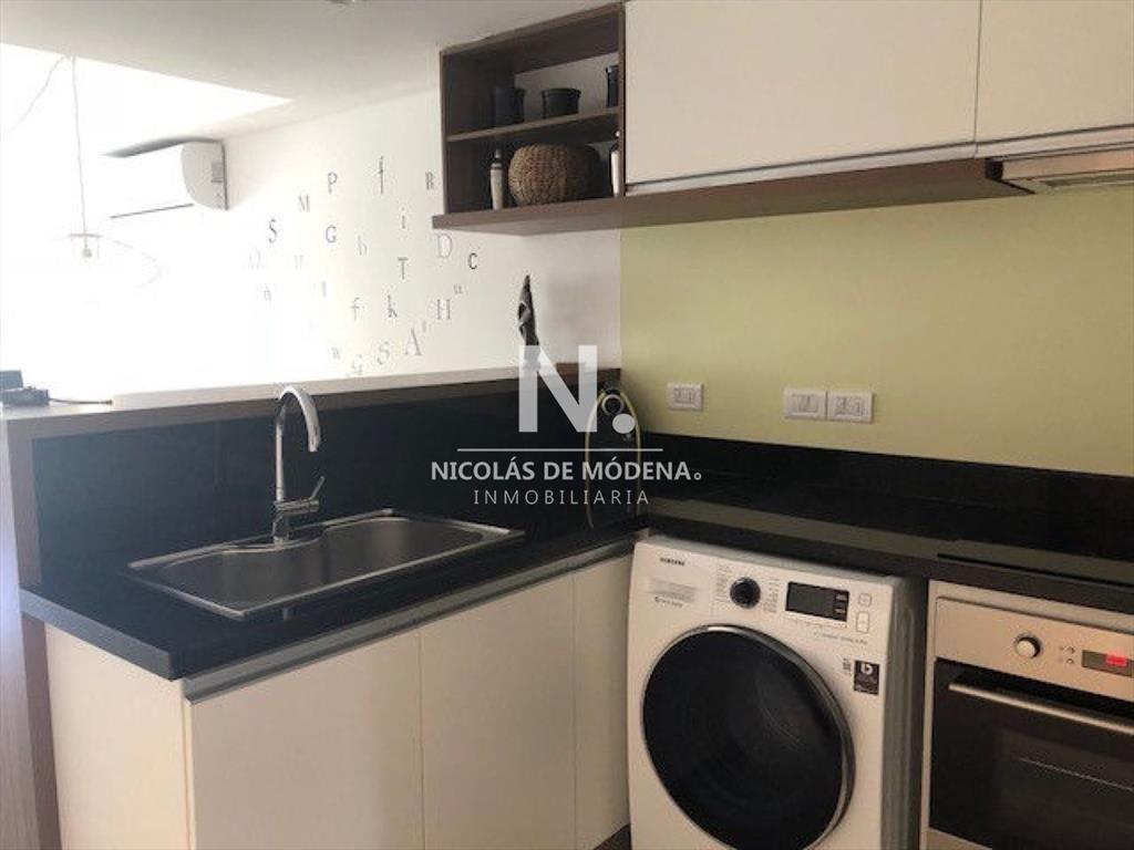 Apto 2 dorm, central, 2 baños y balcón piso