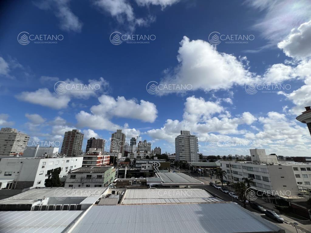 OPORTUNIDAD!!! Apartamento en Peninsula a pasos y