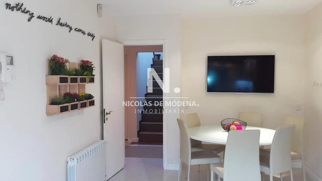 VENDE EXCELENTE CASA DE 4 DORMITORIOS EN PLAYA MANSA, PUNTA