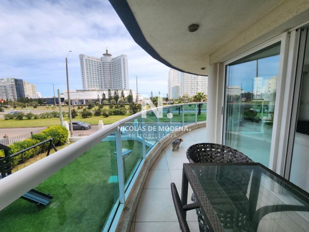 Apartamento de 3 dormitorios en alquiler de verano en Punta