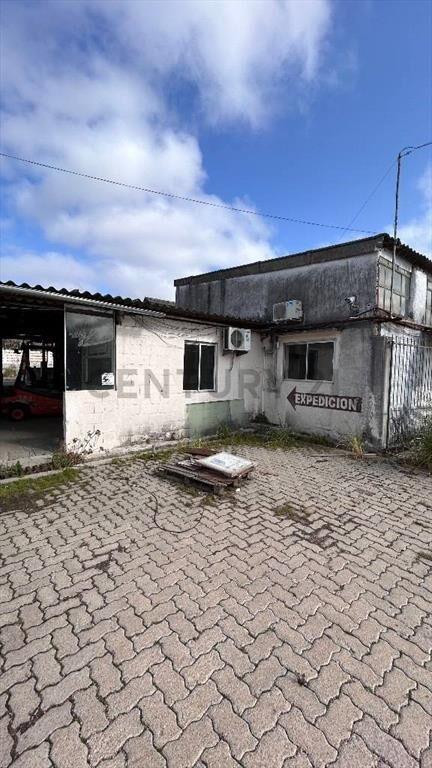 Predio/Galpones/Oficinas/Local Comercial/7389m2/Maroñas/P...