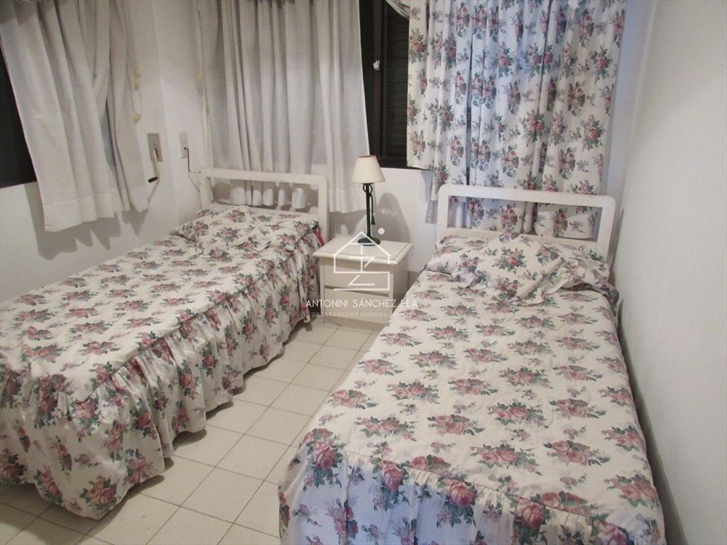 Apartamento en venta de 3 dormitorios en Punta del Este