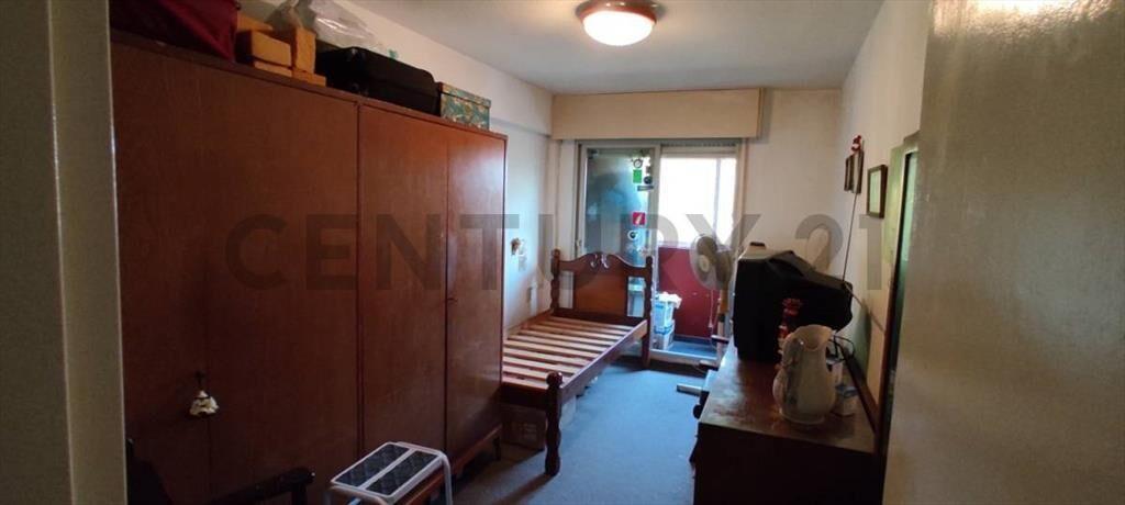 APARTAMENTO, REDUCTO, 2 DORM, 2 BALCONES, TODO AL FRENTE,...