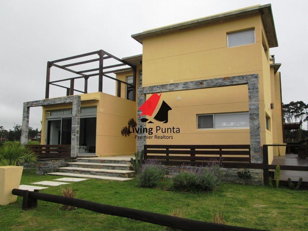 Casa en San Vicente, 3 dormitorios *